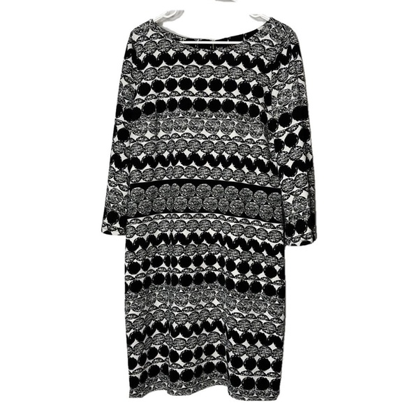 ILE New York Dresses & Skirts - ILE New York Long Sleeve Shift Dress, Size 12, Black & Winter White